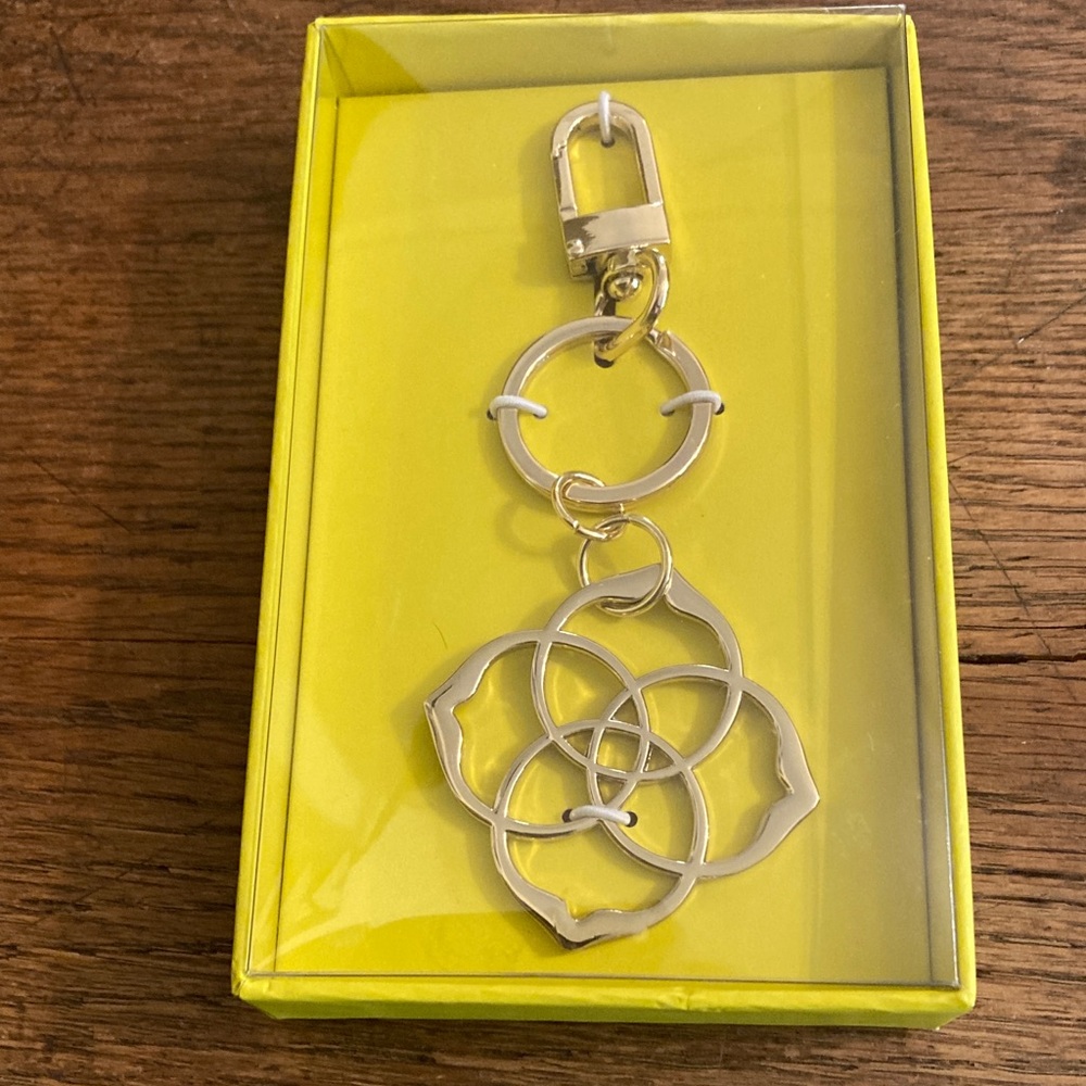 Kendra Scott Dira Medallion Keychain/Key Fob/Bag Charm 14k Gold Plated NWT/NIB